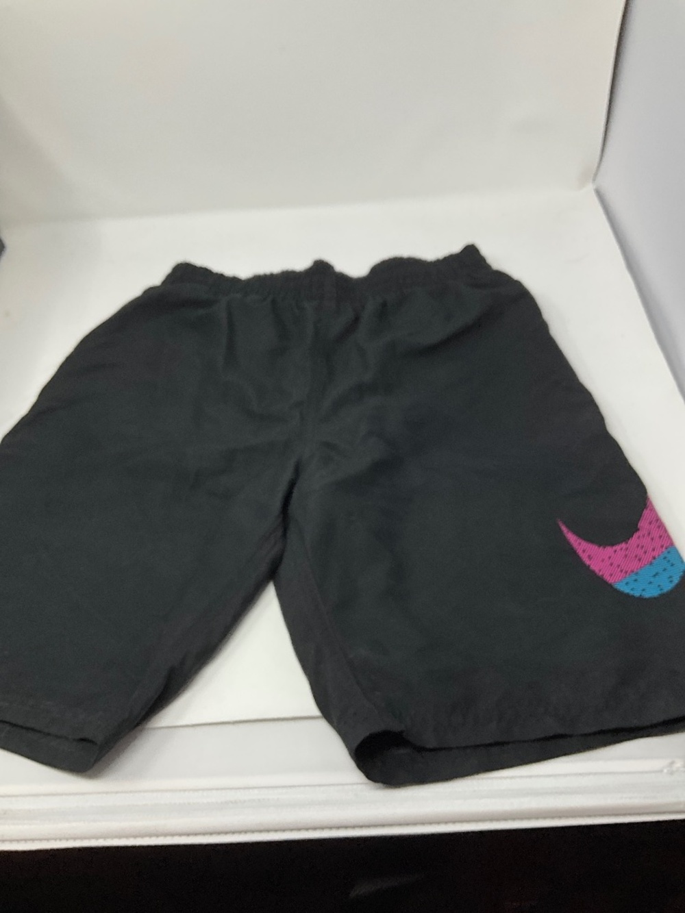 Nike swim trunks size Large. K164